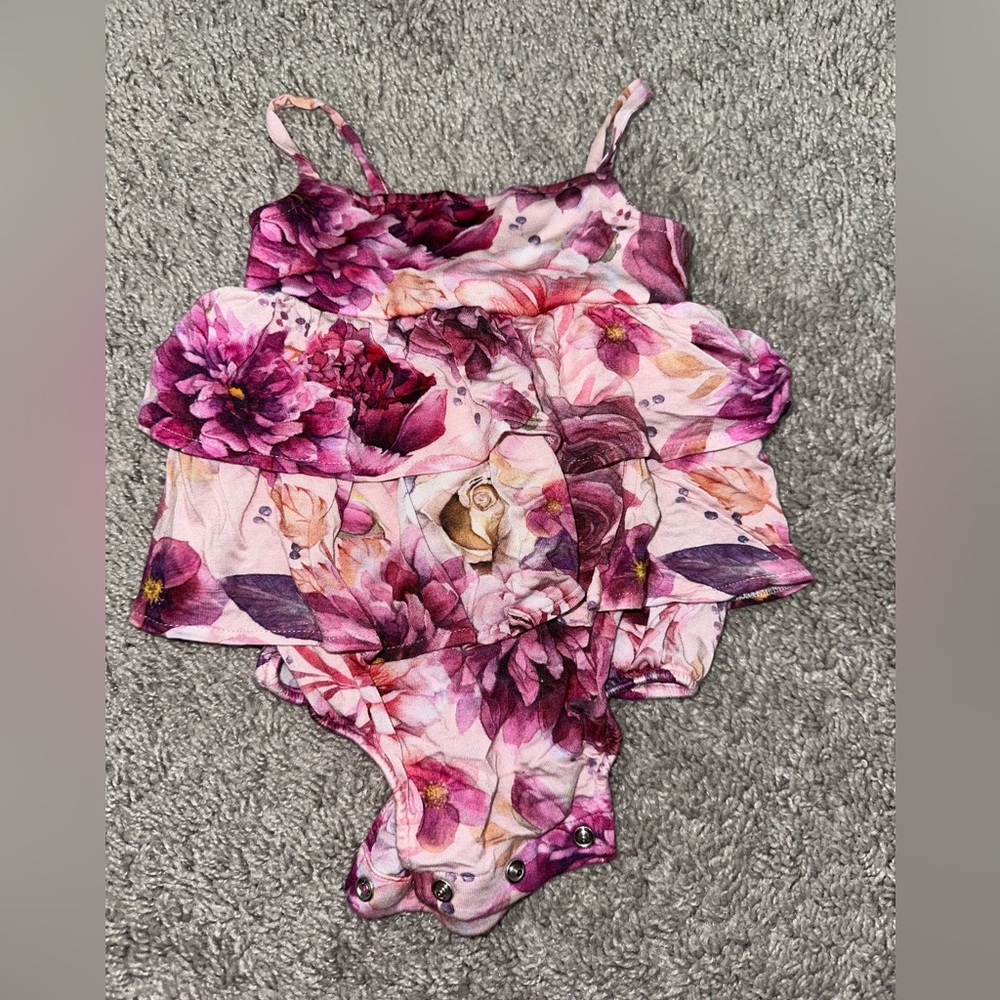 Posh peanuts layered onesie. 6-12 months.